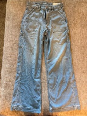 American Eagle Outfitters Light Wash Denim Jeans